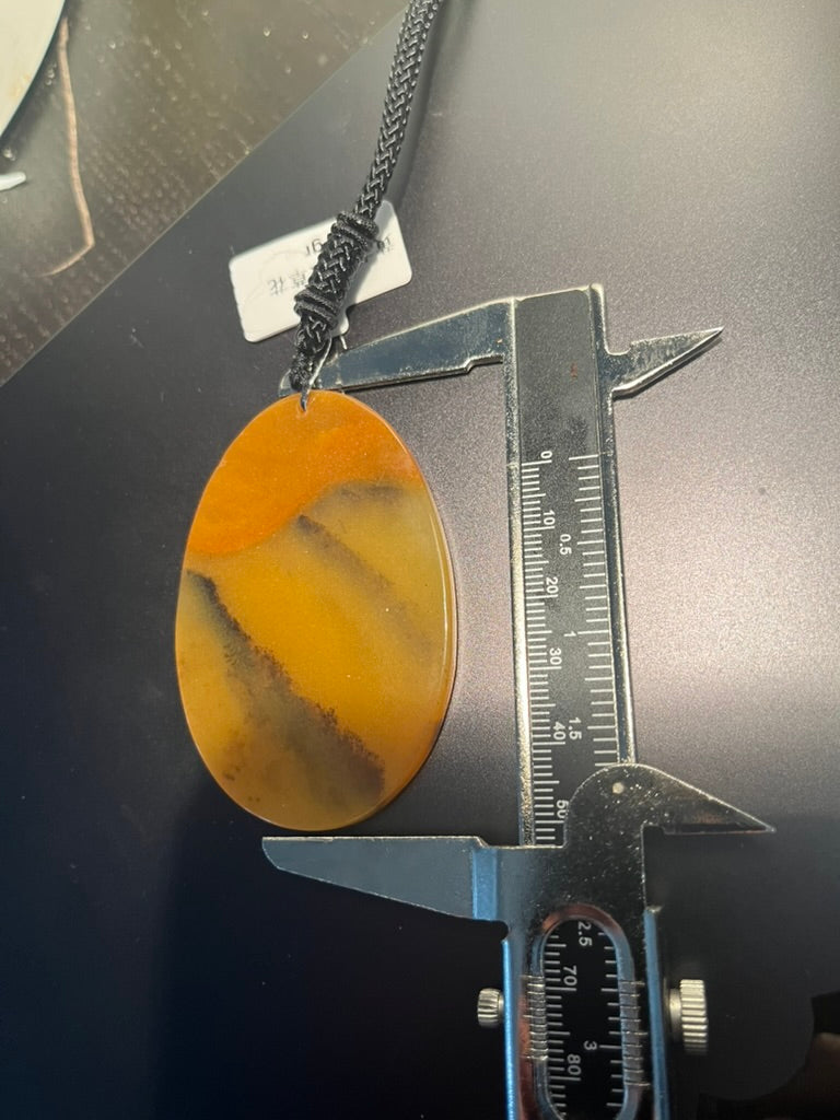 Yellow jade pendant ( Collector's Scale Size )