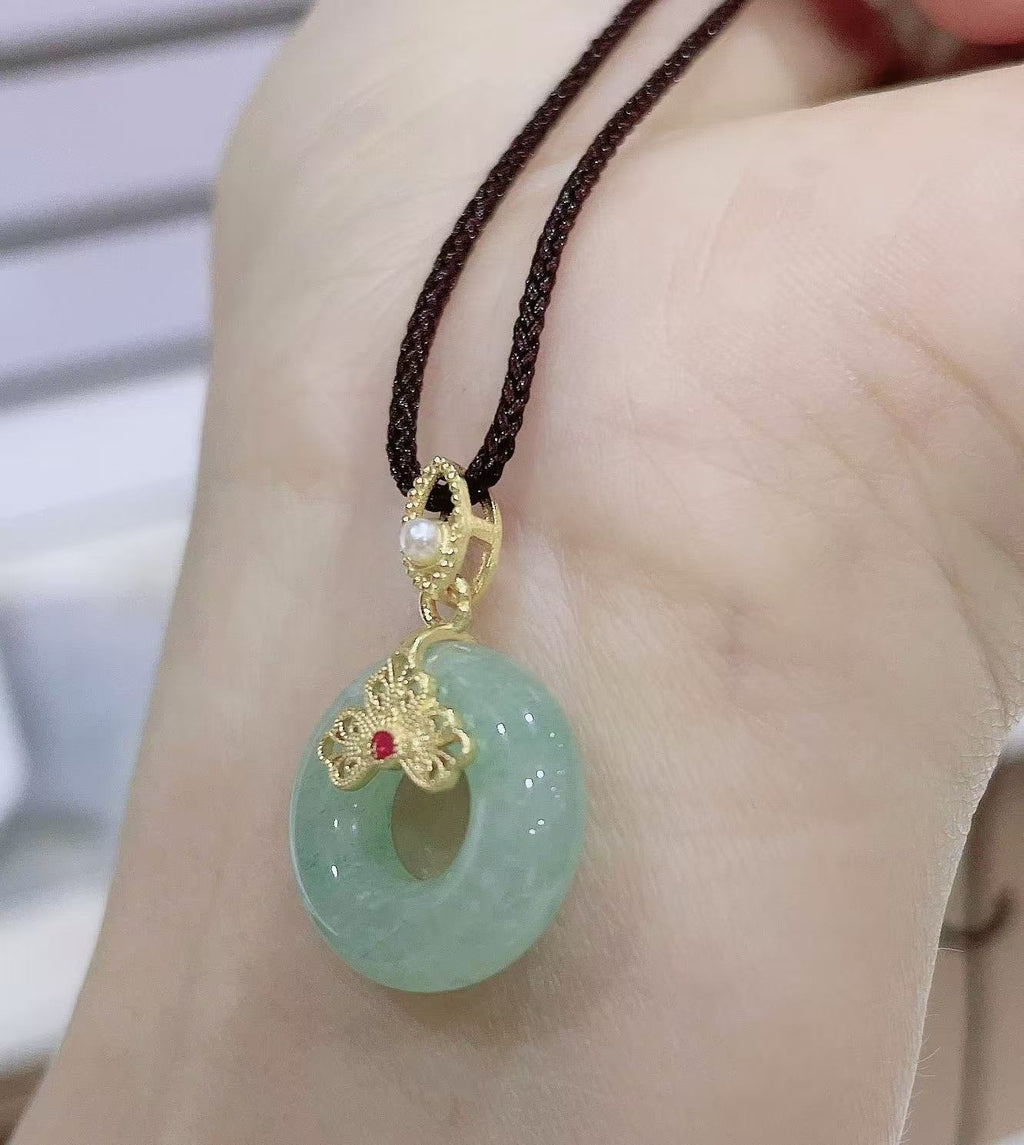 Green jade pendant(nature)