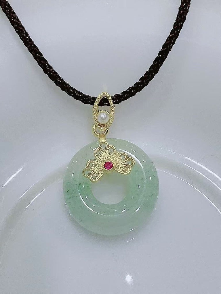 Green jade pendant(nature)